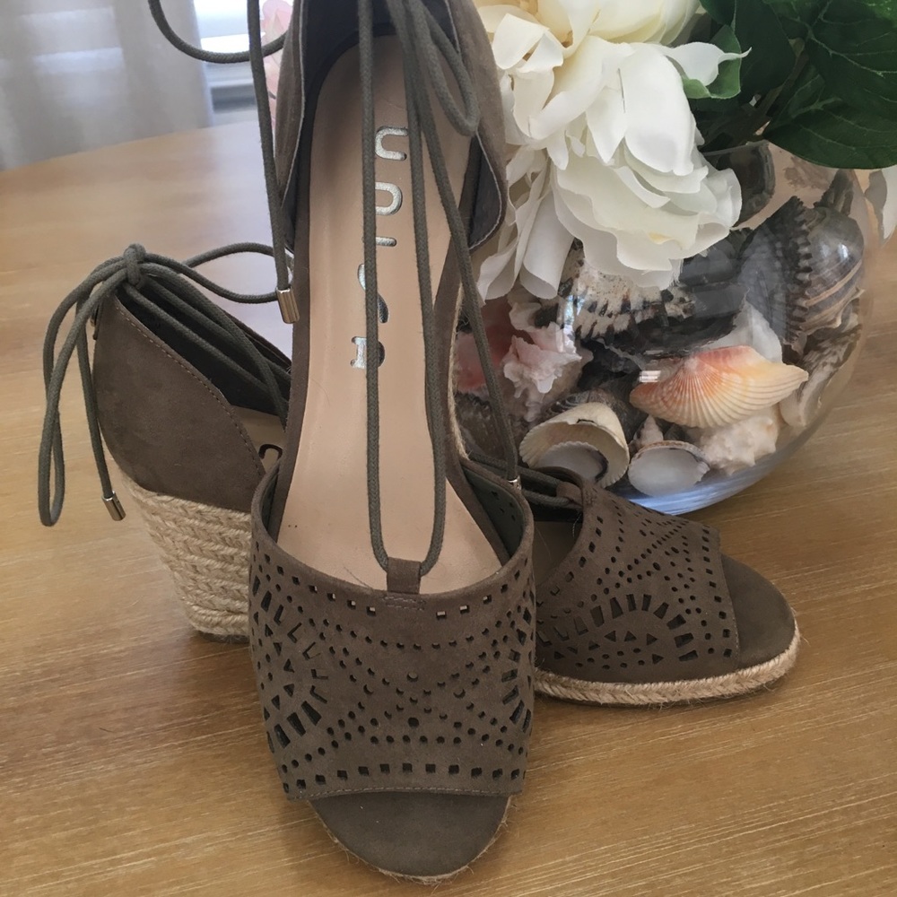 Wedges - Picture 3 of 3